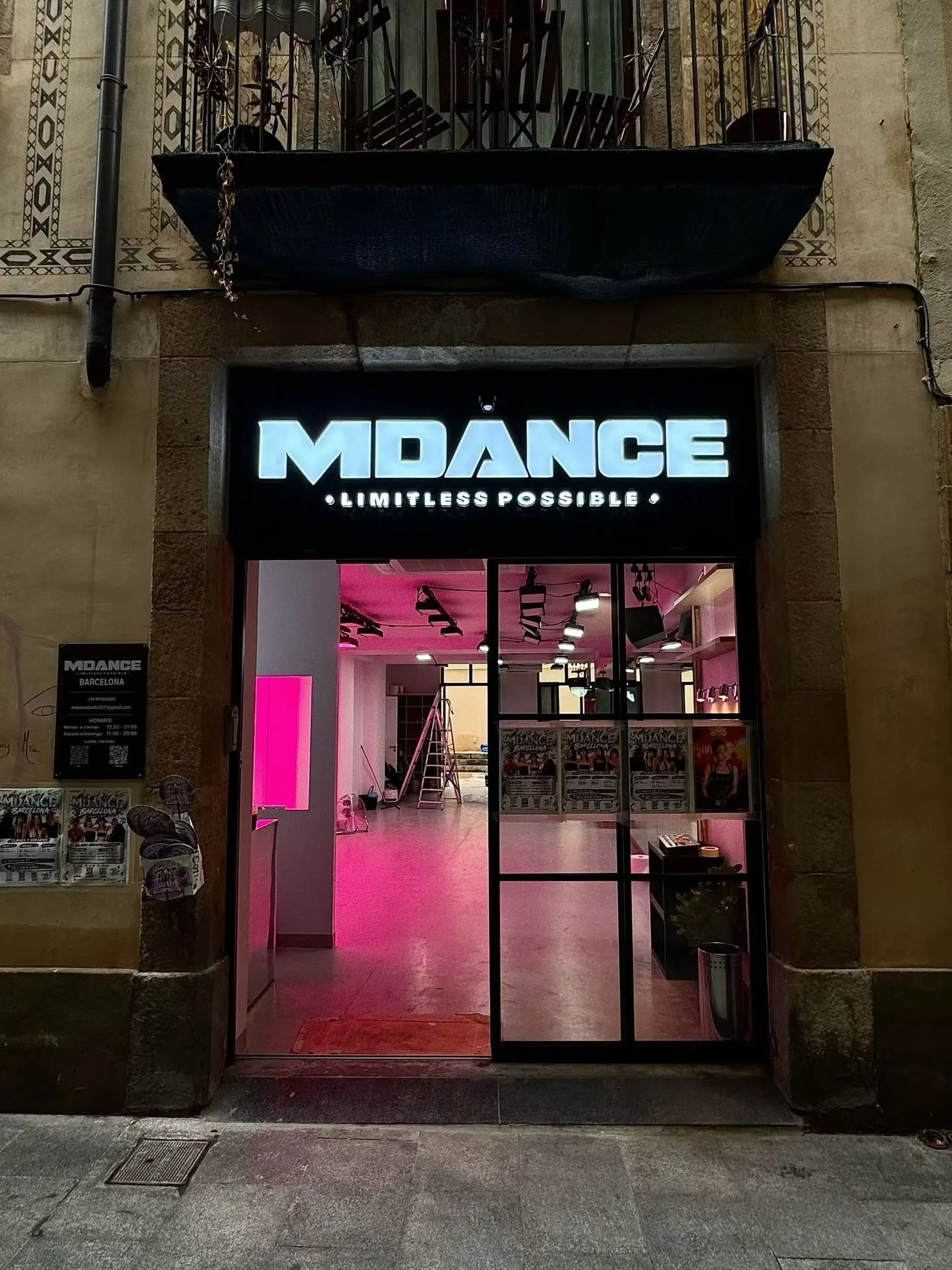 M Dance Barcelona - Academia de Baile Urbano en Barcelona Centro